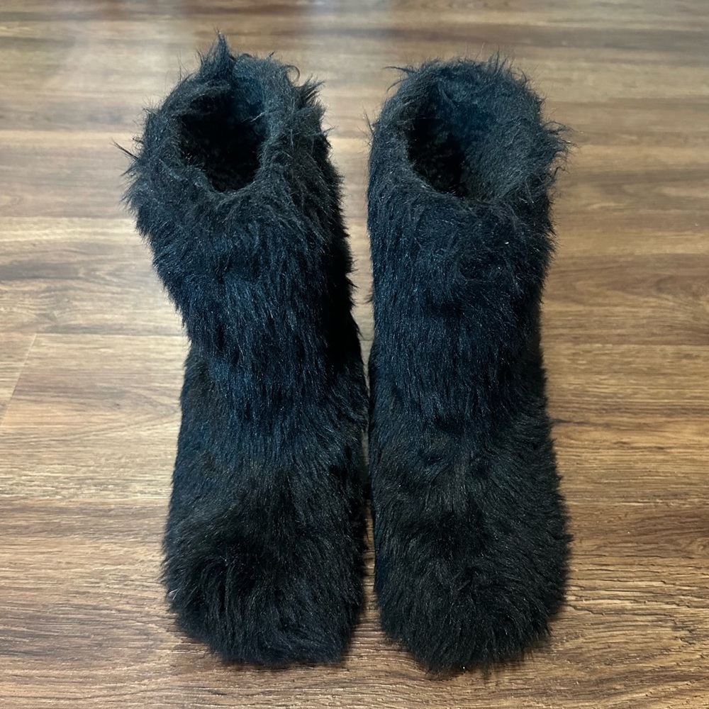 ❗️SOLD❗️Ne-net black faux fur boots